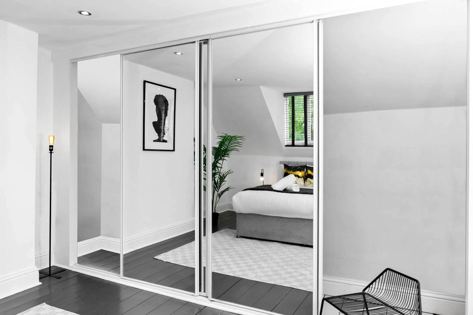 Stylish Apartment - Parking - Outdoor Terrace - Wolverhampton - Netlix - Wifi - 9Bpc Eksteriør billede