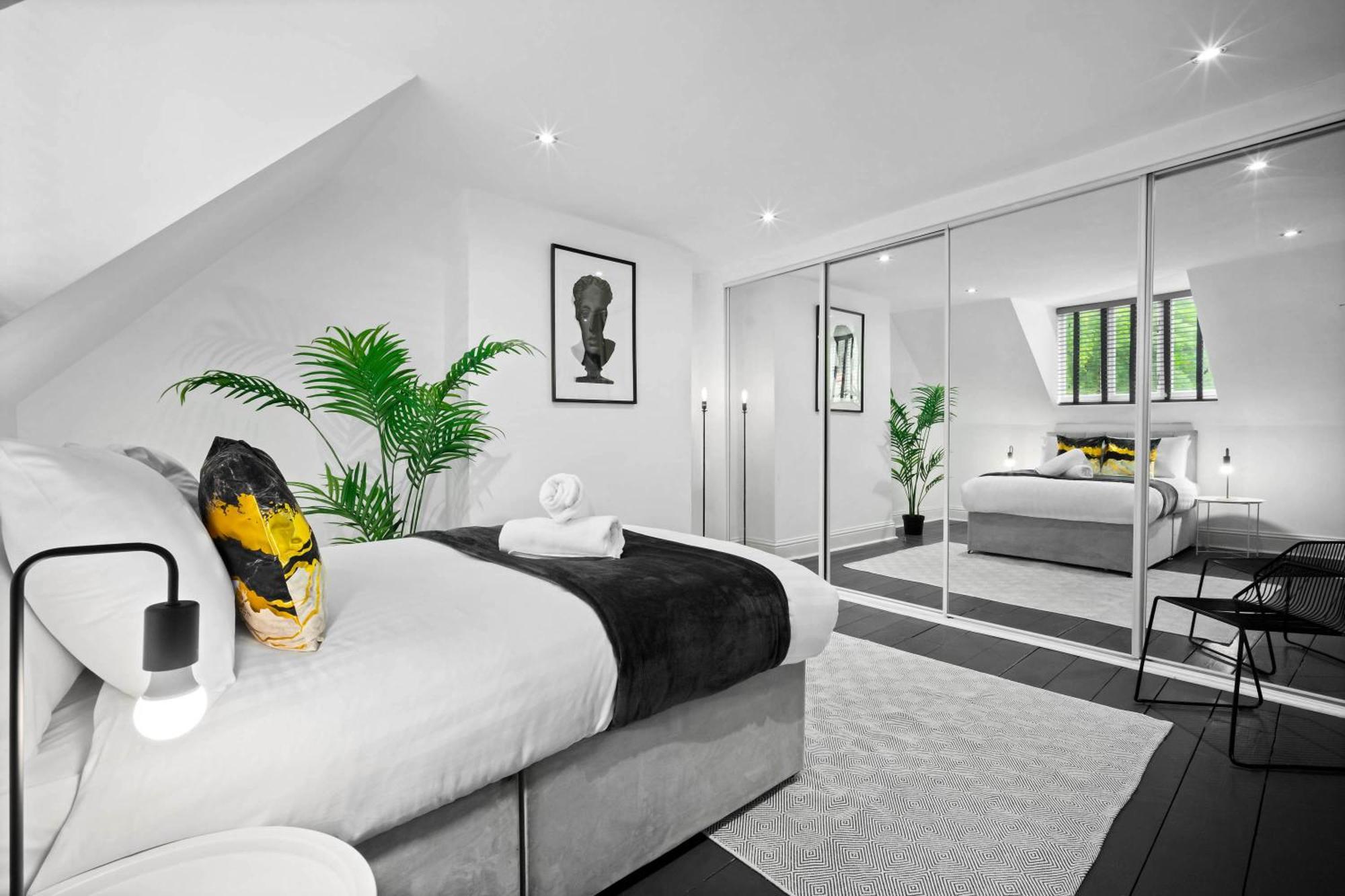 Stylish Apartment - Parking - Outdoor Terrace - Wolverhampton - Netlix - Wifi - 9Bpc Eksteriør billede